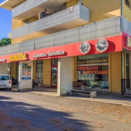 Condominio Monaco Bibione Exteriör bild