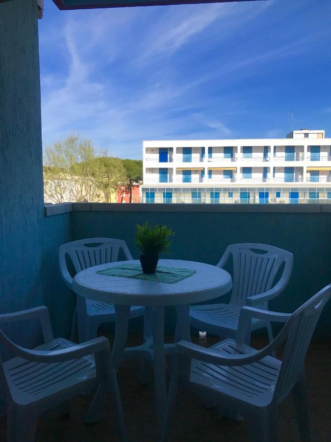 Condominio Monaco Bibione Exteriör bild