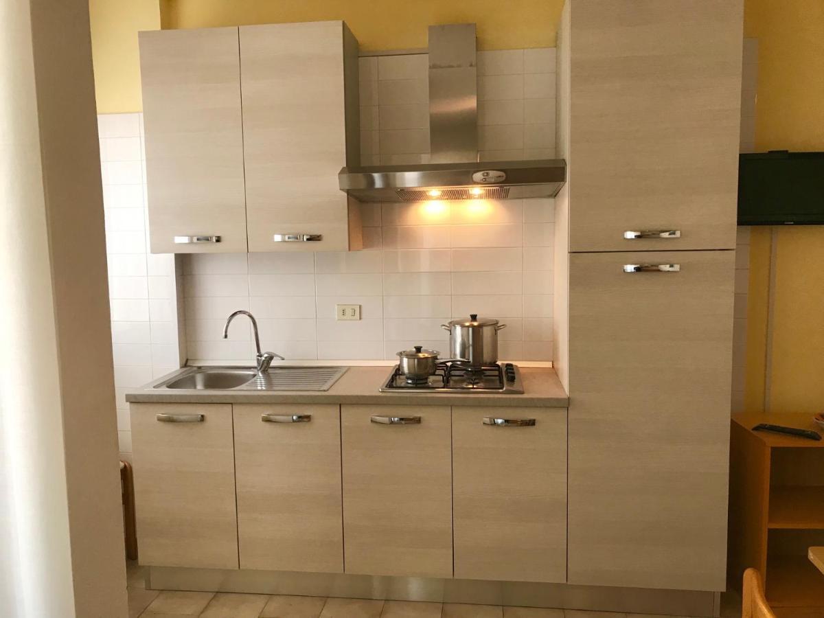 Condominio Monaco Bibione Exteriör bild