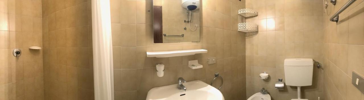 Condominio Monaco Bibione Exteriör bild